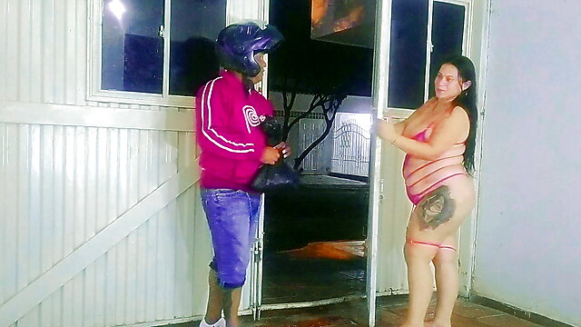 Pizza delivery flash, mature and boy, bbw and boy, μητρια και αγορι χχχ, παχουλη τσισα