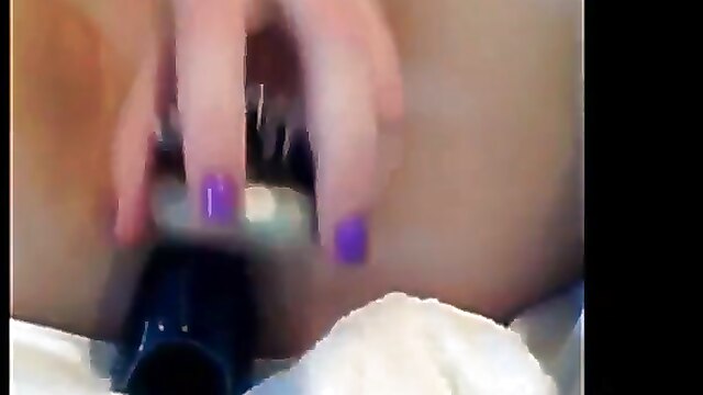 Amateur brush, teen webcam brush, webcam toys anal, teen anal brush, amateur teen toying