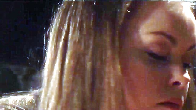 Handschellen ans bett, teen lesben handcuffs, lesbische bett sklavin, an bett bdsm jugendliche, lesbian teen femdom