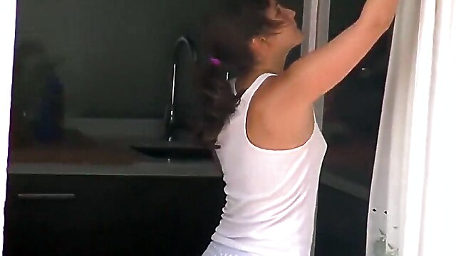 Cleavage amateur, amateur voyeur cleavage, porn films neighbors, cleavage downblouse, downblouse cleaning
