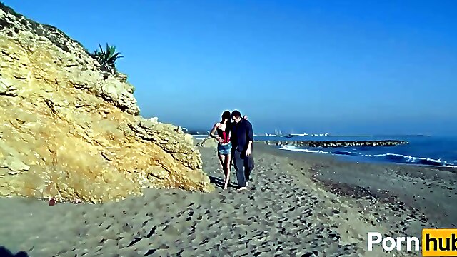 Spanish public slut, trimmed bush, shave my bush, girls cock pulling, nice ass public