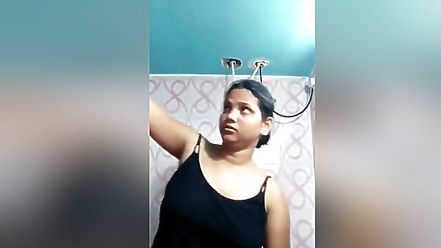 Chubby girl pussy, chubby amateur pussy, chubby bathing, desi chubby girl, indian girl bathing video