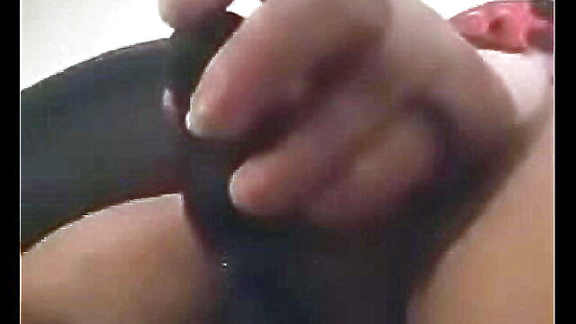 Scottish milf wank, scottish masturbating, mature fingering and cum, scottish homemade, homemade closeup fingering