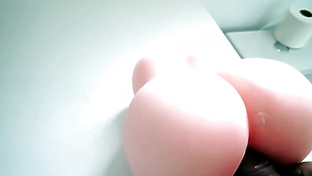 Bunden vibrator, bathroom blowjob, asiatiska ansiktsprut, tonåring stockimgs, tommy big
