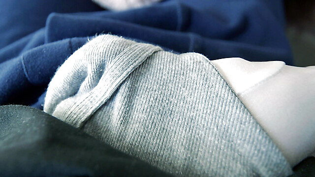 Avrunkning tonåring, handskar satin, sitter, glove, amateur teen hd