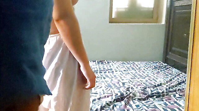 Mom sex movie hindi desi, desi choda, indian mother hindi, mom hindi bathroom, mom ko choda